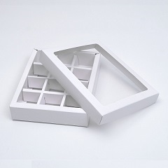 Коробка на 12 конфет Белая 19х15х3.5 см